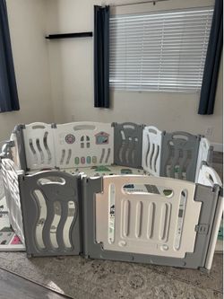 Baby Gate and mat