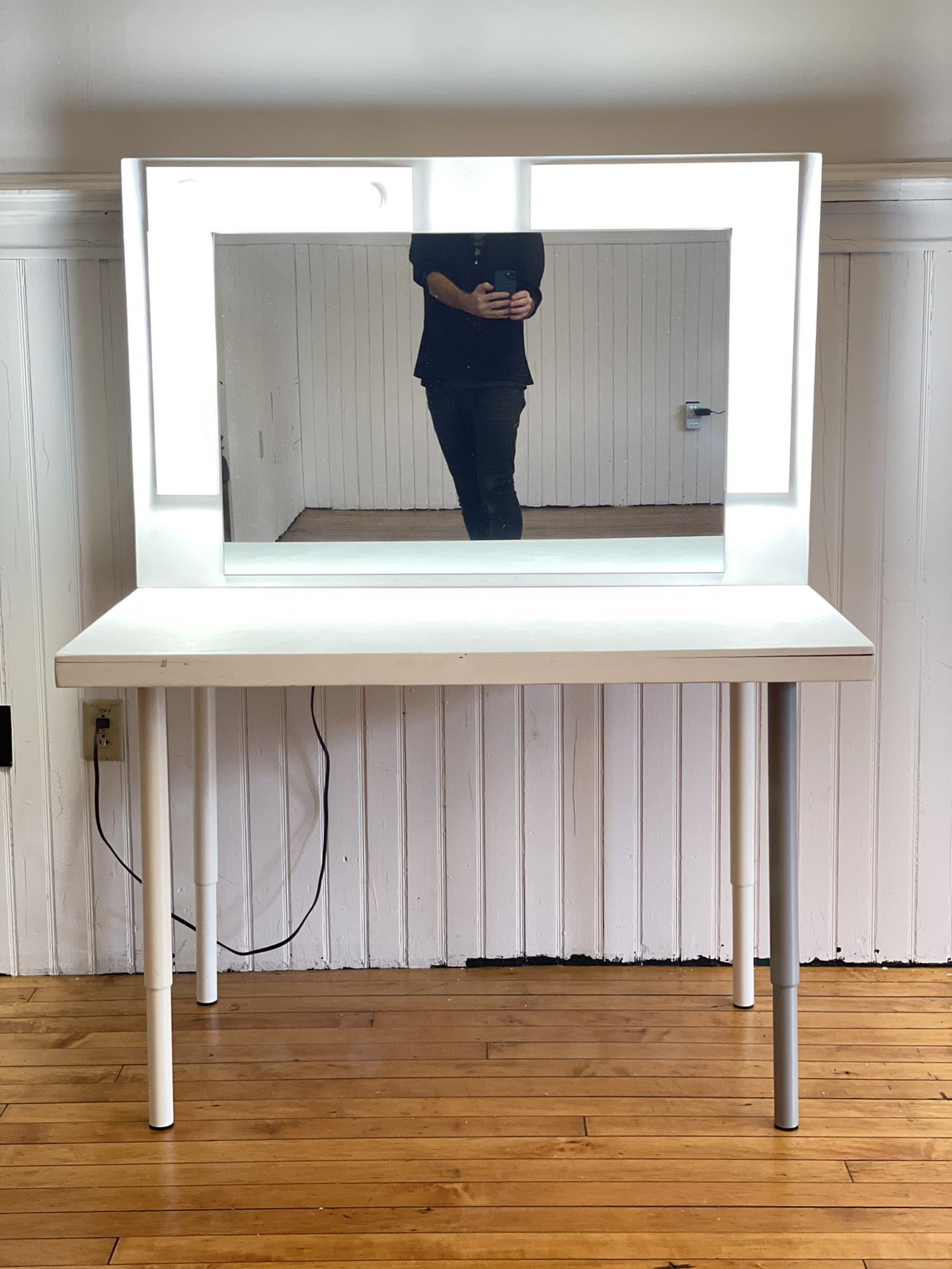 Hollywood Vanity Mirror