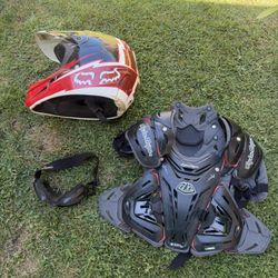 dirt bike helmet 