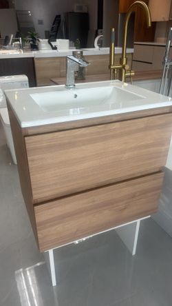 Bathroom vanity