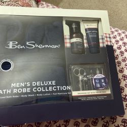 BATH ROBE COLLECTION WITH GROOMING SET BODY WASH & LOTION