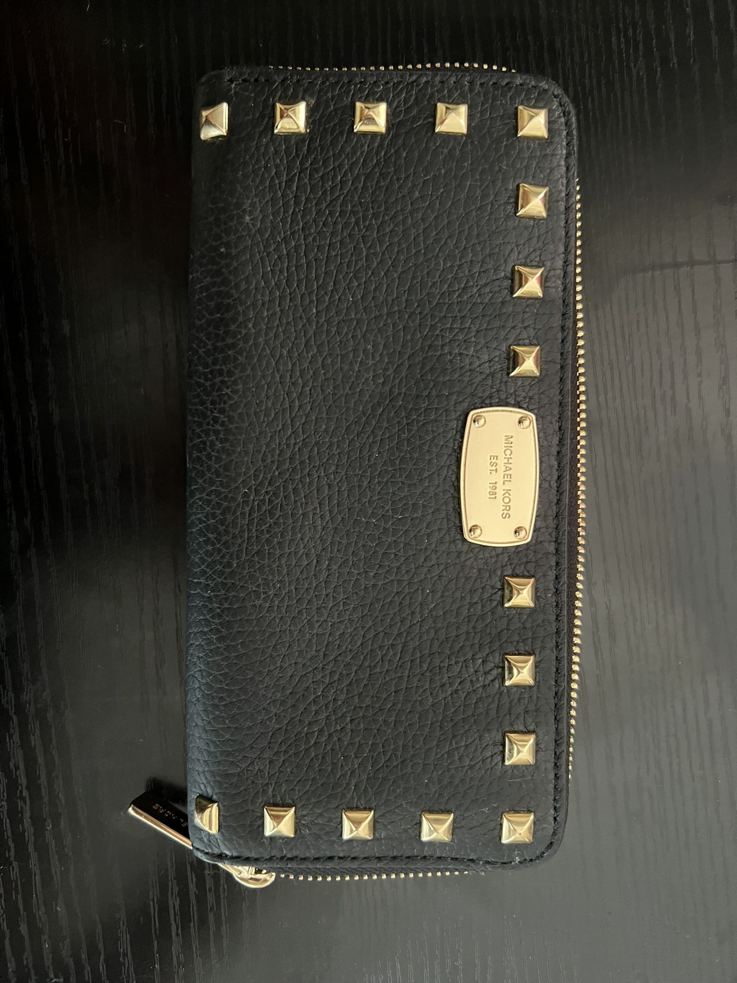 Michael Kors Long Zip Around Wallet