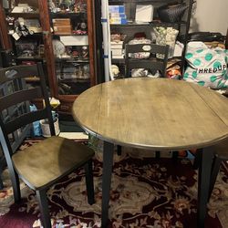 Kitchen Table & Chairs 