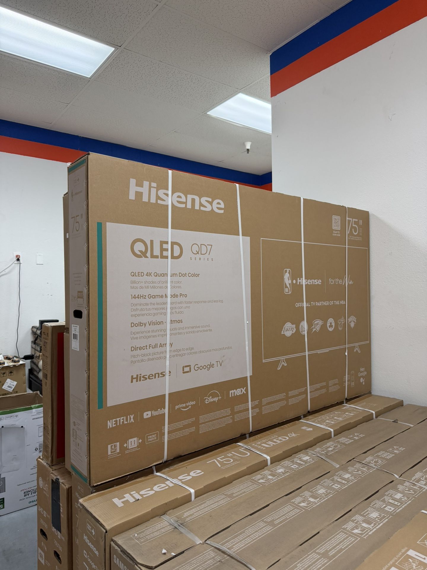 75 Hisense QLED QD7 4K Smart TV