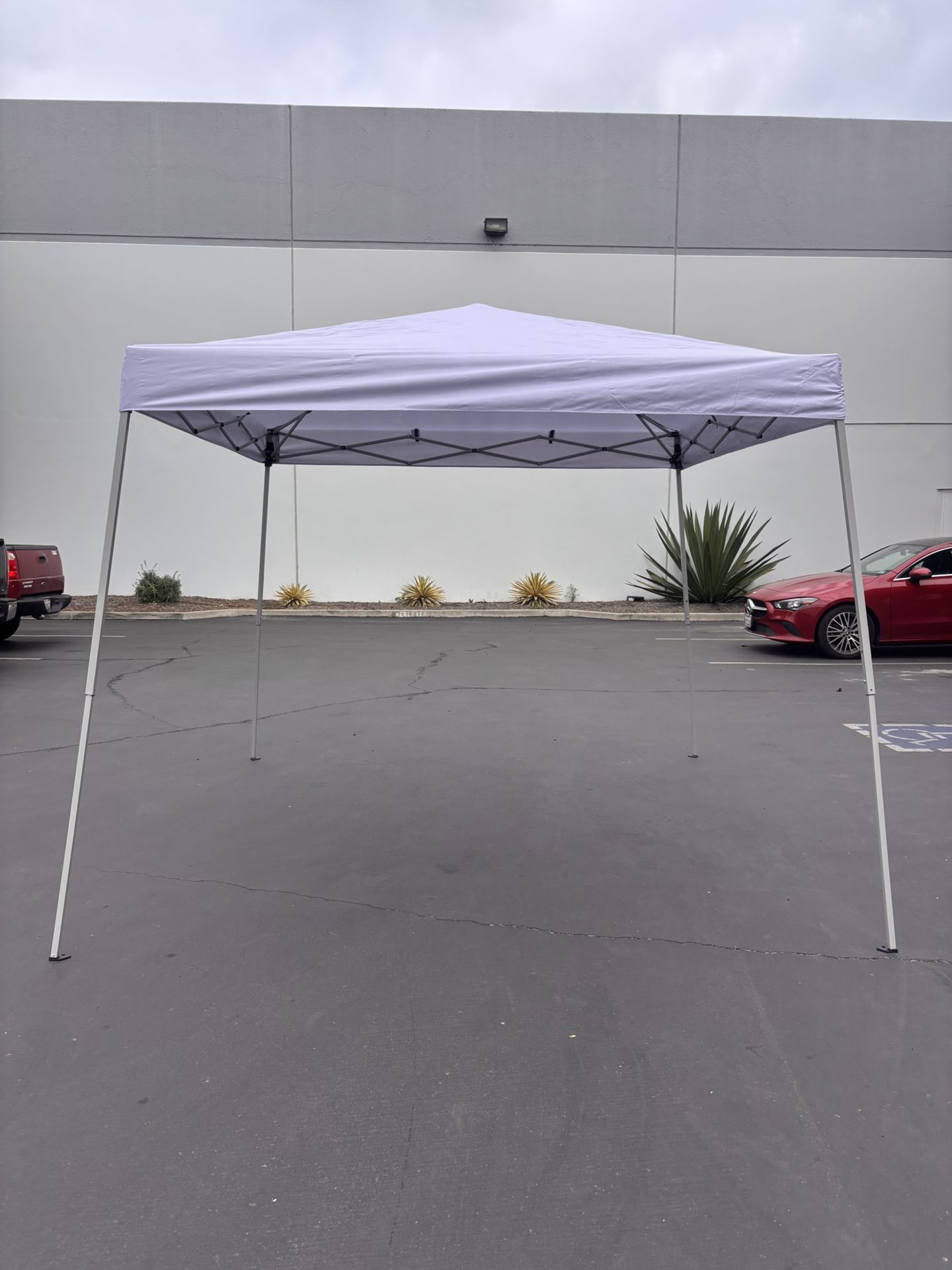 $45.00!! New 8’x8’ Angle Slant Leg Easy Up Canopy Tent (4 colors)