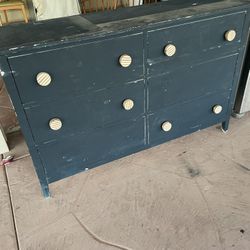 Basic Dresser 