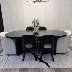 Dining Room Table Set With Rug!