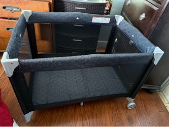 Baby playpen
