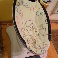 Mamaroo baby swing
