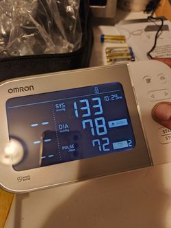 Omron Platinum Upper Arm Blood Pressure Monitor 