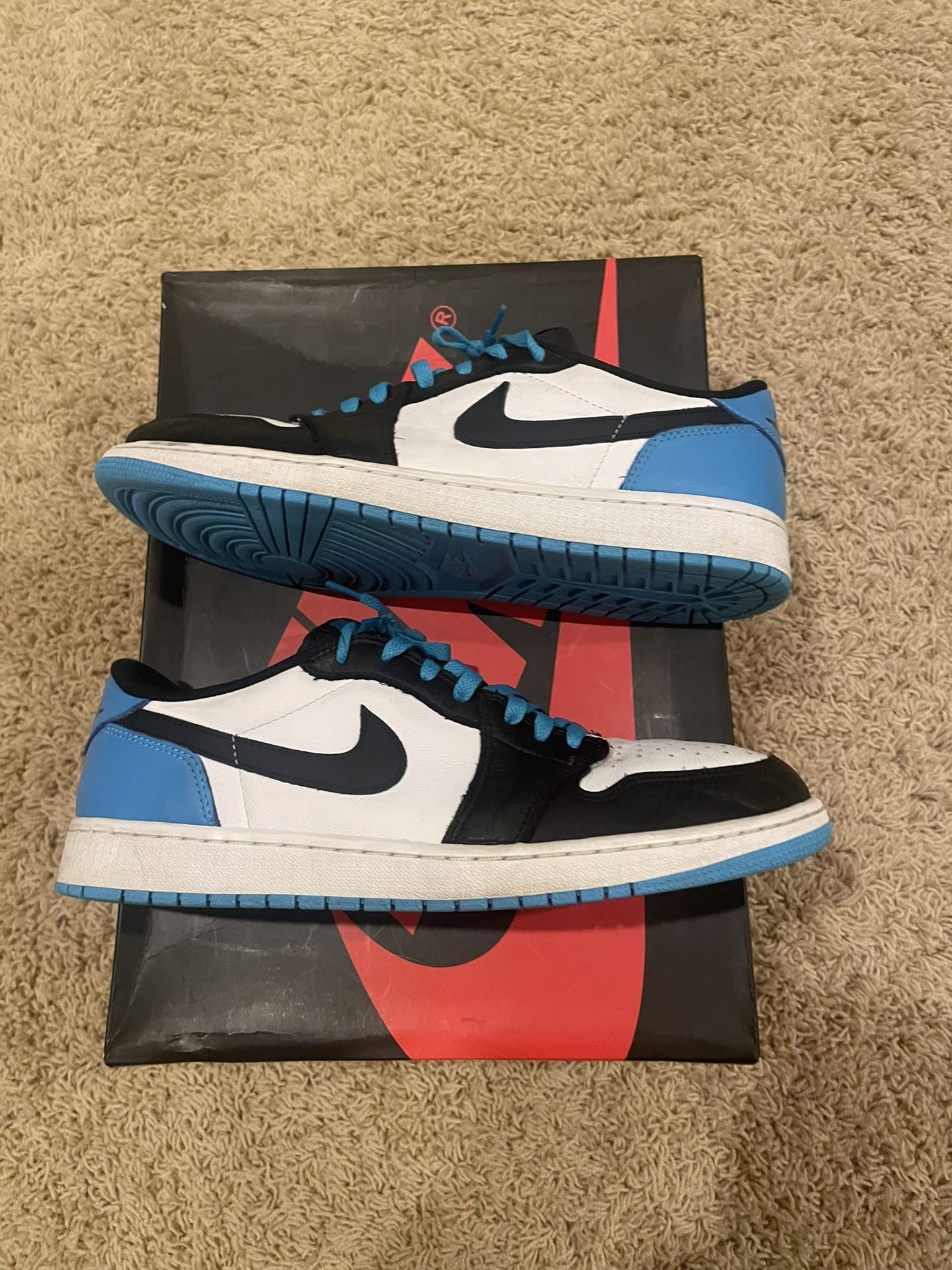 Jordan 1 Low Unc