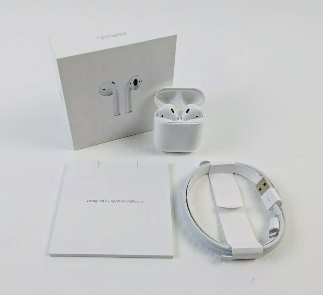 Apple AirPods 2nd Generation Wireless Earbuds Charging Case