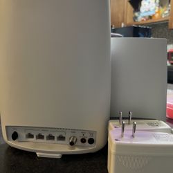 NETGEAR ORBI CBR40