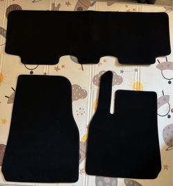 Original Floor Mats for Tesla Model Y (2020-2024)