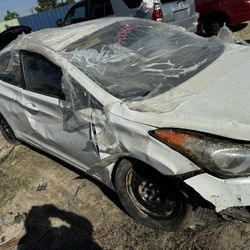 2013 Hyundai Elantra  1.8 Motor Parts Only
