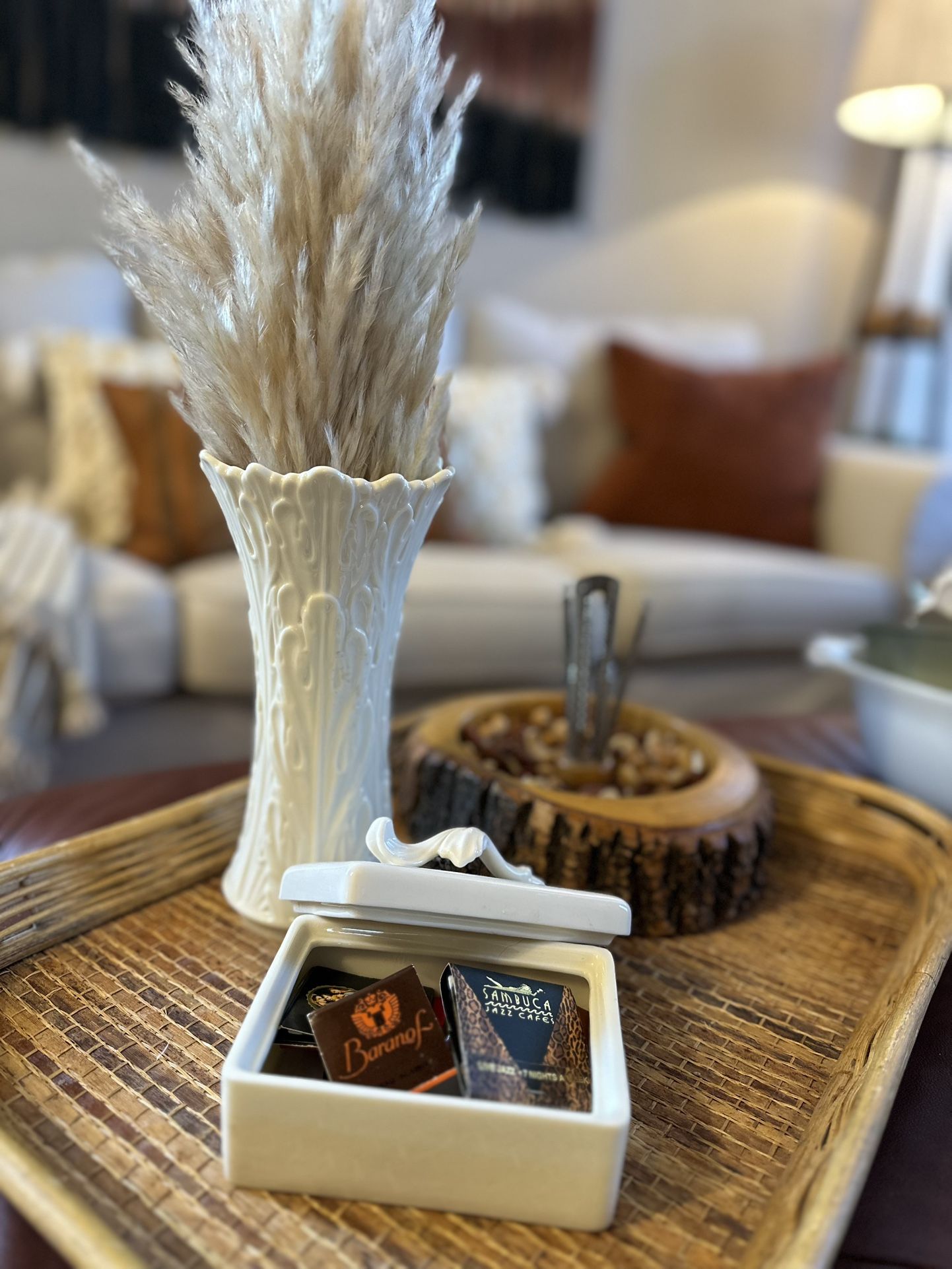 🤍 Lenox Ivory Porcelain Set – Vase & Lidded Trinket Box – Vintage