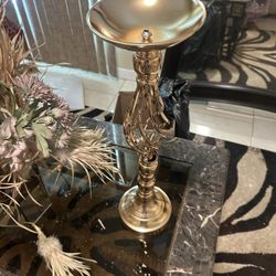 Gold Center Pieces Total 10 Pieces 