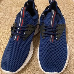 New with Tag Men’s Xray Sneakers Size 10