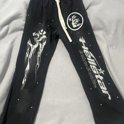 HELLSTAR STUDIOS RACER FLARE SWEATPANTS BLACK