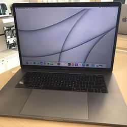 15” MacBook Pro Touchbar i7