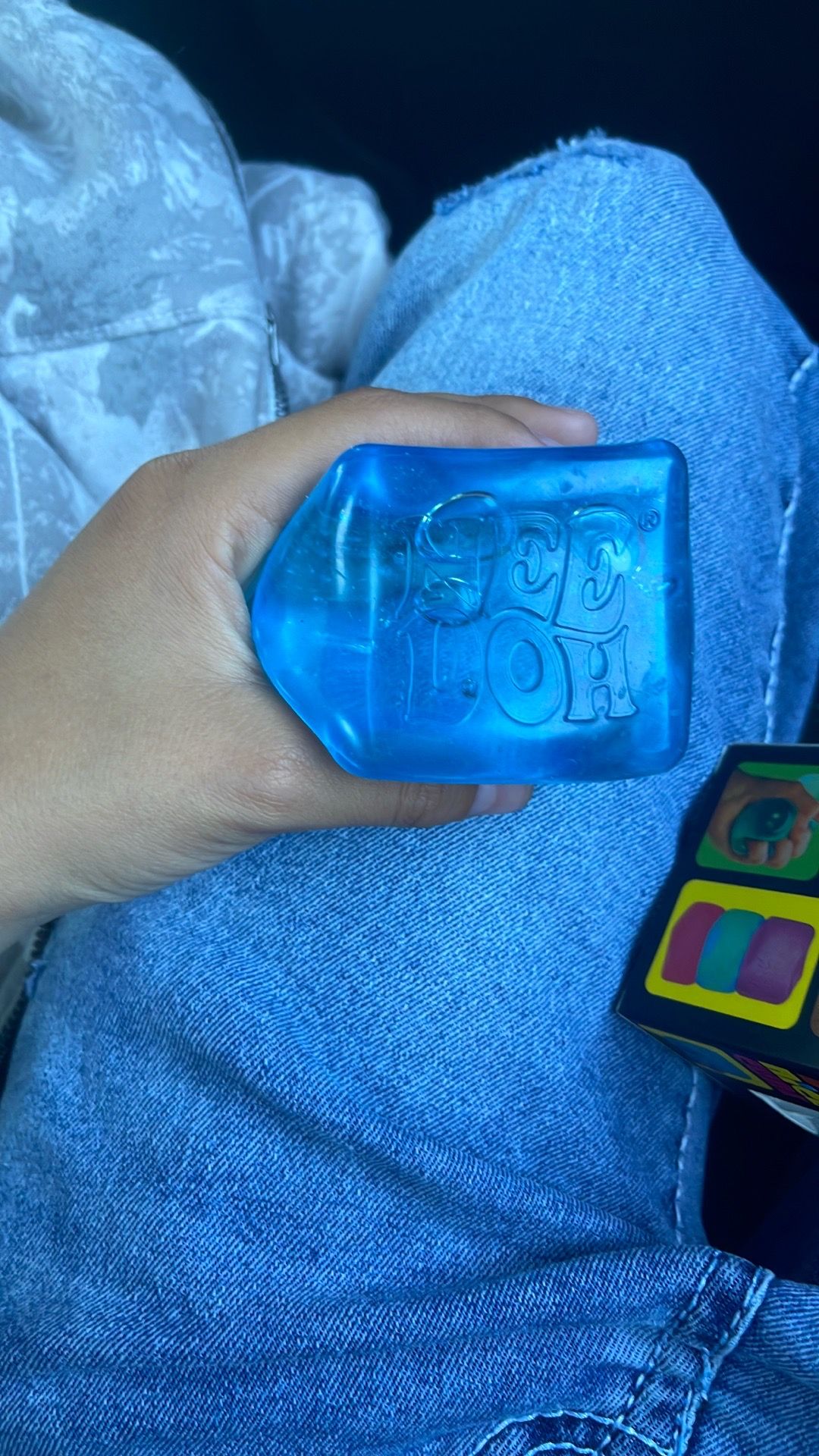 Was selling it for. 35 but it got air bubbles so 30 dm if you want to buy or give me a offer