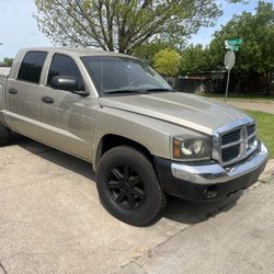 2005 Dodge Dakota