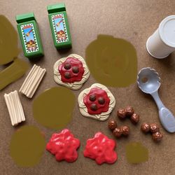 Vintage Fisher-Price Play Spaghetti Food 14 Piece Set