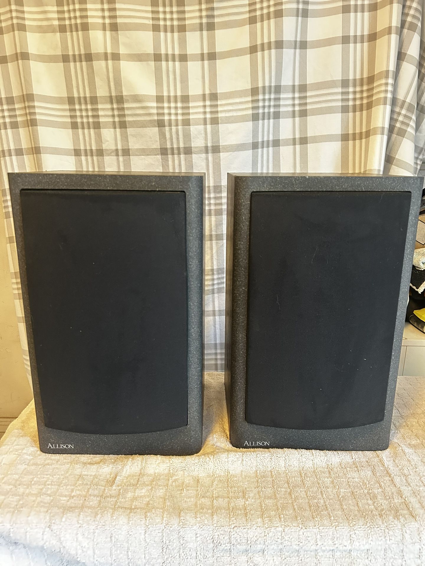 2 Pair Allison Black Stereo Speakers w/ Wall Mounting Brackets