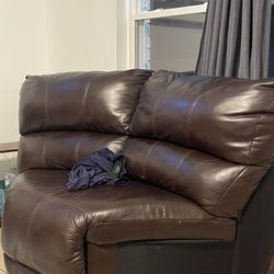 Corner Couch Peoce 