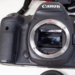 Canon EOS 5D MARK IV 