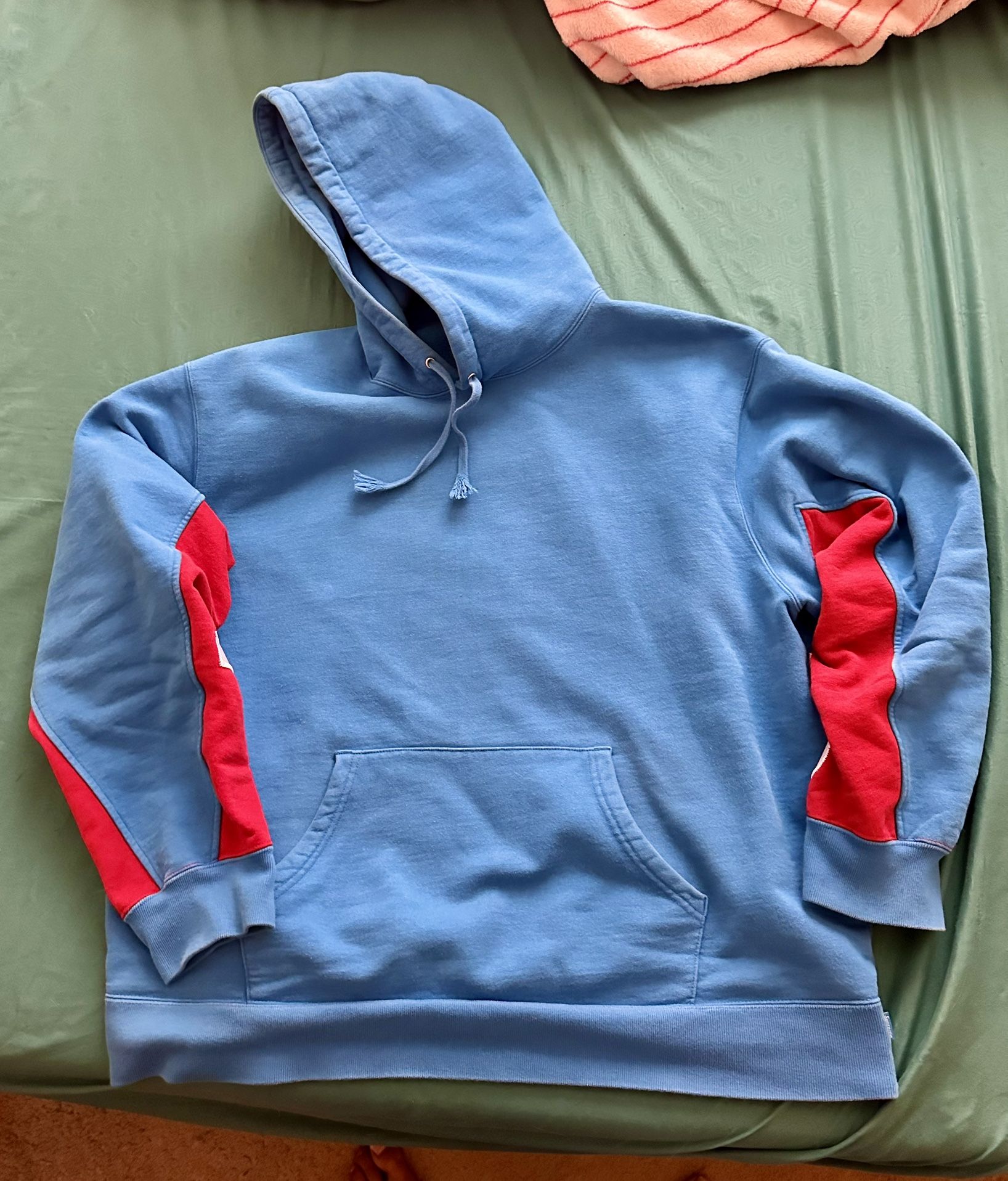 Supreme Hoodie 