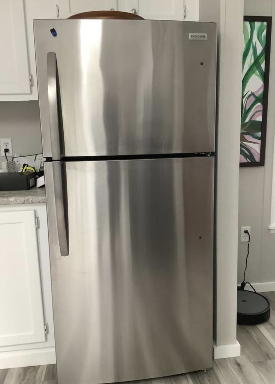 Garage Refrigerator, Top Freezer