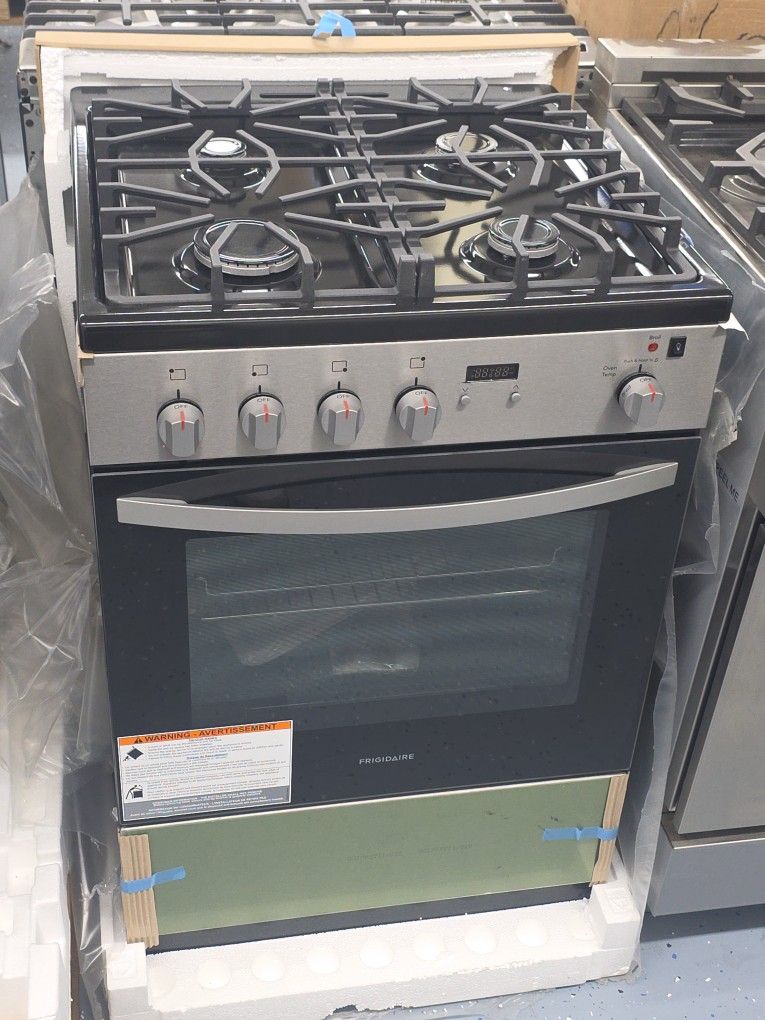 Brand new 24-in Slide in gas range 