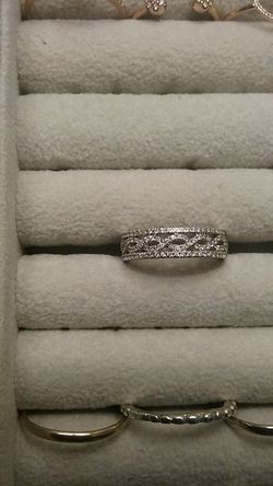 Neil Lane 1 tcw. diamond band