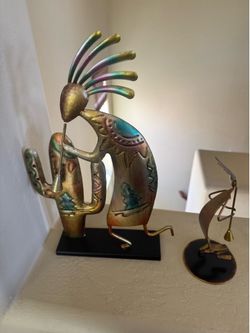 Handcrafted Metal Musician Sculpture – Unique Home Décor Accent.