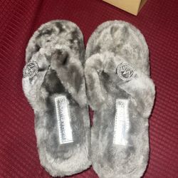 Michael Kors Faux Fur Grey Slippers 7