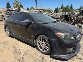 2005 Scion Tc 4cyl ***for parts only***