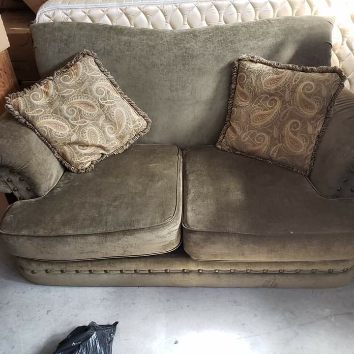 Free Furniture