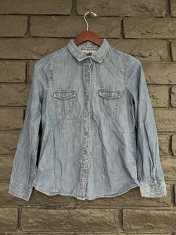 Old Navy Small Women’s Blue Chambray Denim Button-Down Shirt (Read Description)