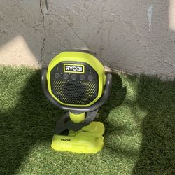 Ryobi 18v  VERSE clamp Speaker 