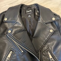 Women’s Leather Jacket (S)