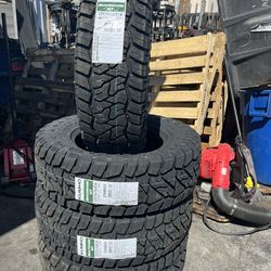 LT275/70R18 KUMHO ROAD VENTURE RT