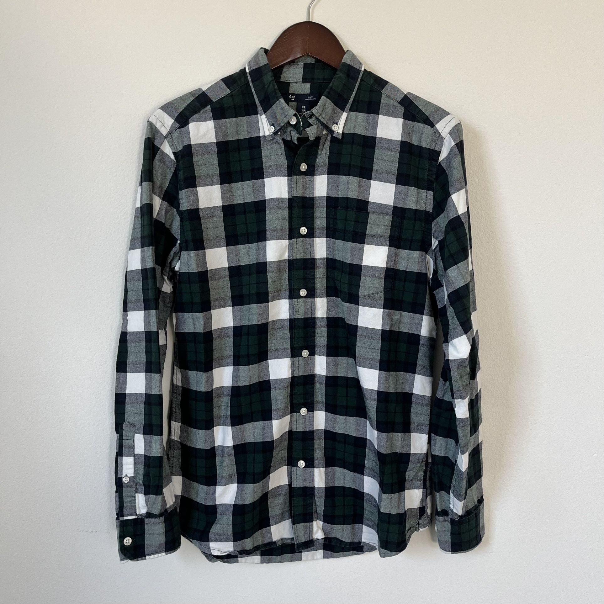 M’s Gap Slim Fit Plaid Shirt, Medium