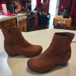 Keen boots deals on sale