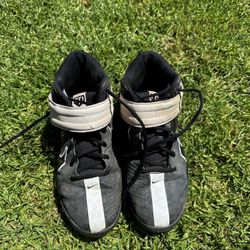 Nike Trout Baseball Cleats Boys Size 7.5