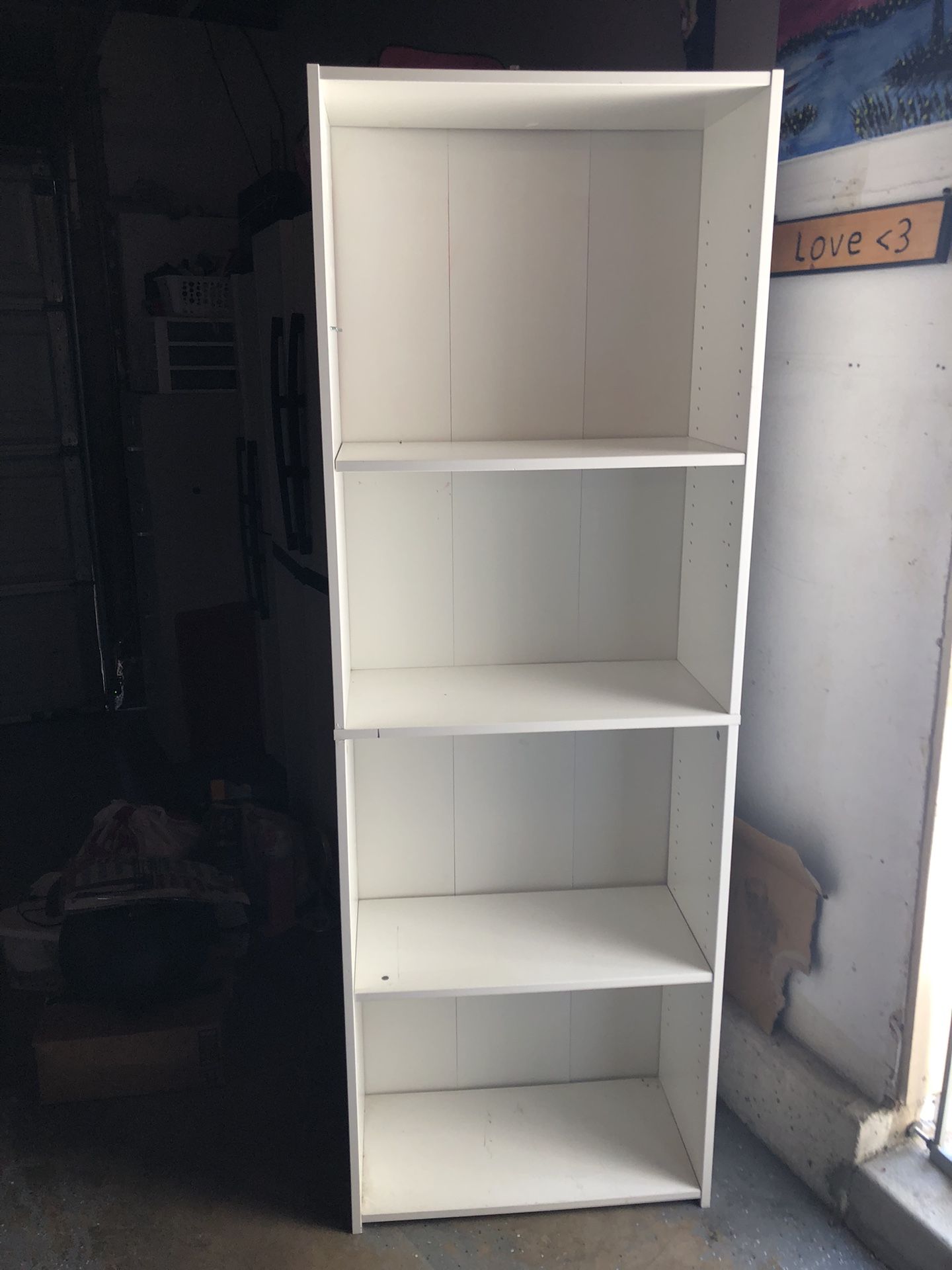 WHITE SHELF
