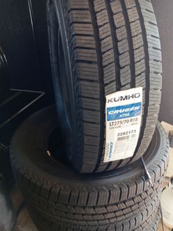 New set of tires kumho 275 70 18 lt