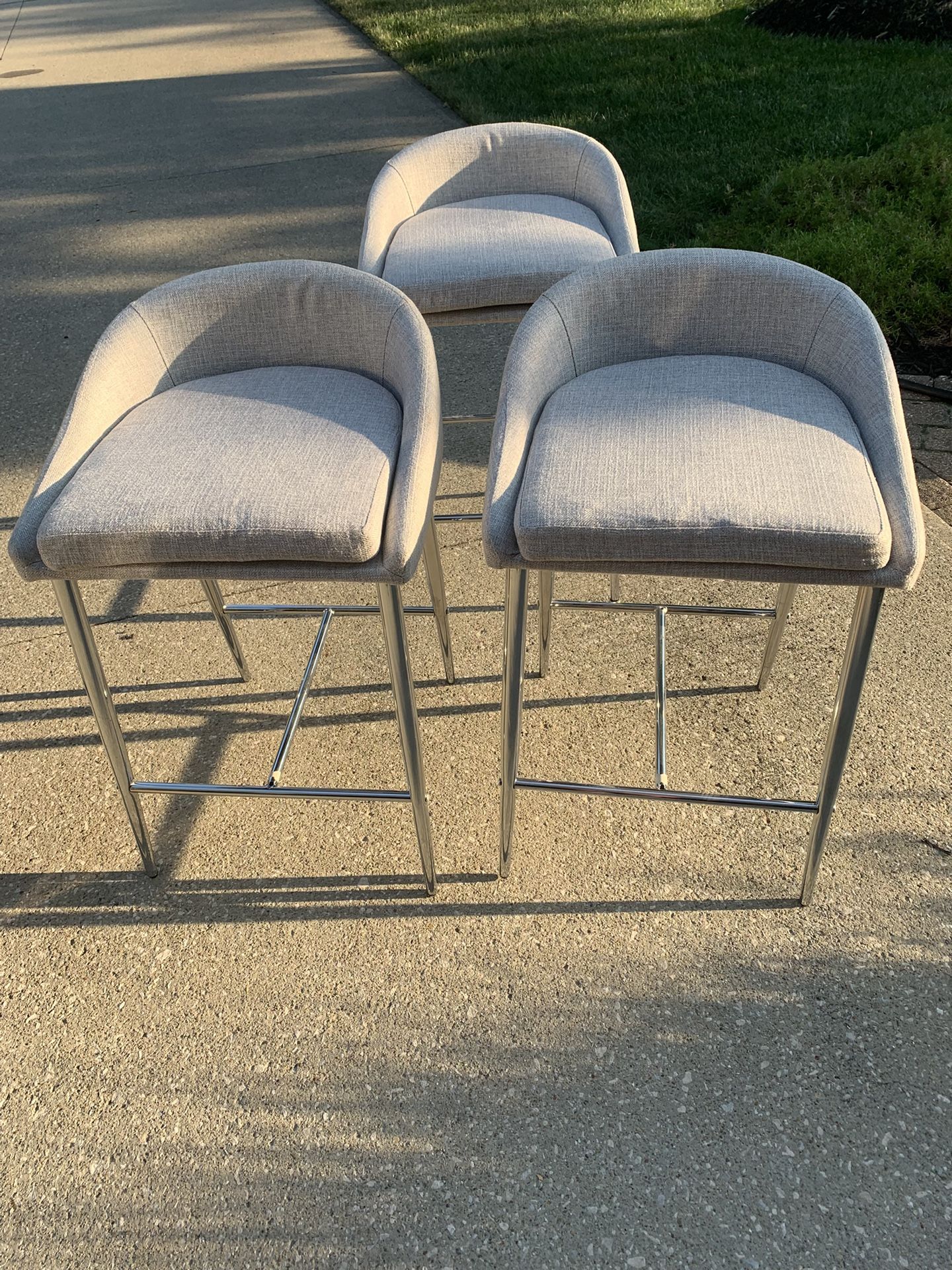 3 Counter Height Stools