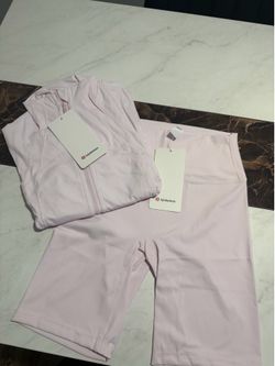 Lululemon $100