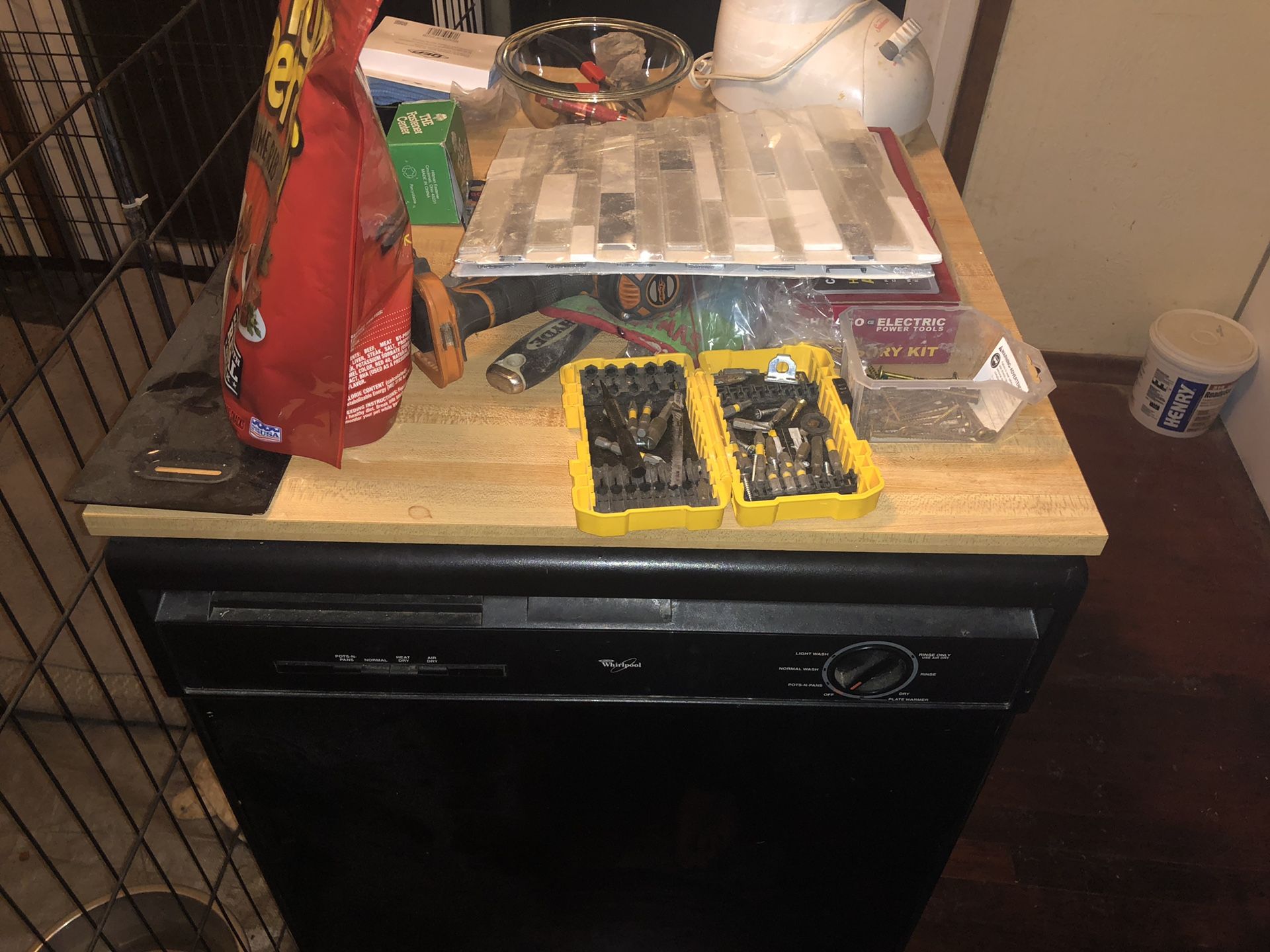 NEW Farberware Portable Countertop Dishwasher for Sale in Boca Raton, FL -  OfferUp